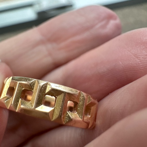 Tiffany & Co Tiffany T True Wide Ring in 18k Yellow Gold Size 7 - Picture 8 of 10